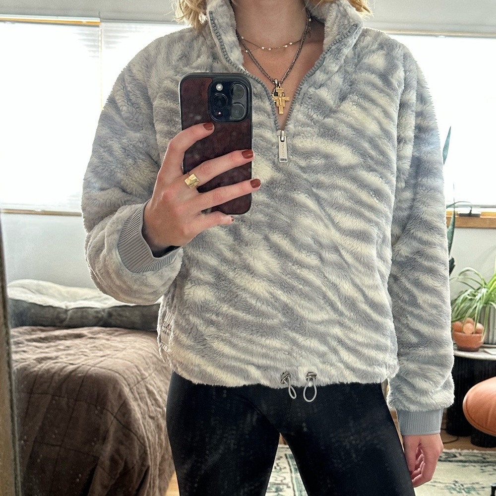 Calvin Klein Performance blue/grey and white tiger striped cropped sweater